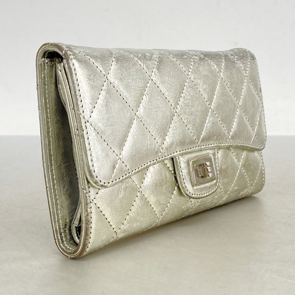 CHANEL Silver Wallet - Picture 2 of 10